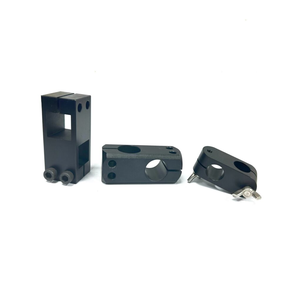 Super Compact Strut Clamps - Perpendicular Configuration, Wing Knob
